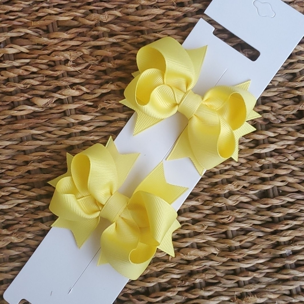 NWT Boutique Layered Pigtail Bows Set of 2
